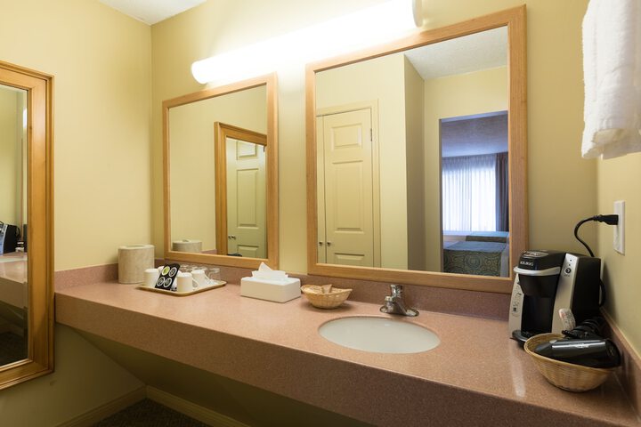 Room 12 of 35