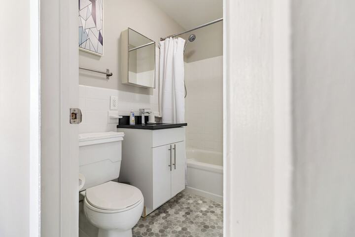 Landing Furnished Apartment Near Yale University