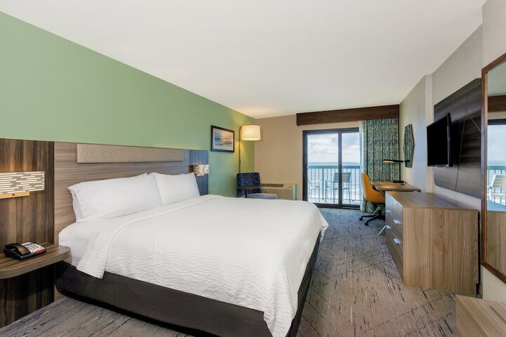 Room 41 of 90