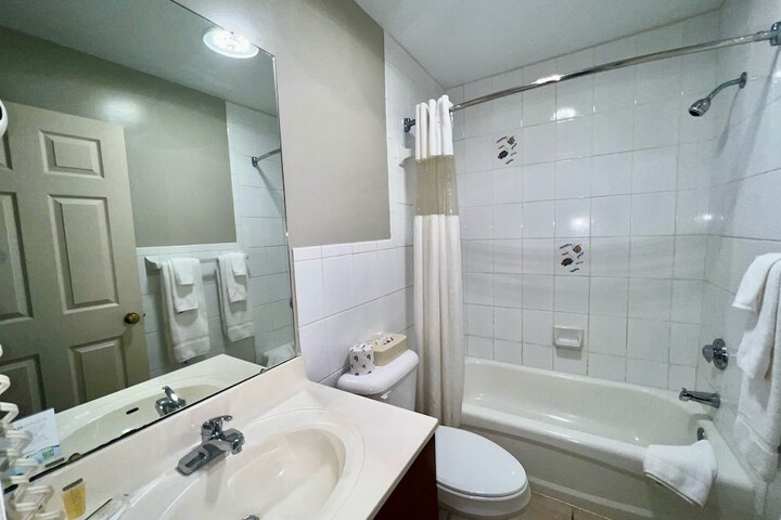 Travelodge Suites by Wyndham Lake Okeechobee