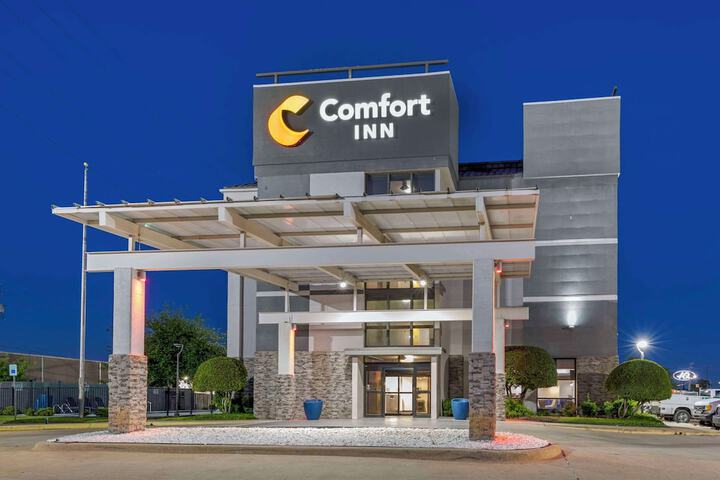 Hotel 6 of 40