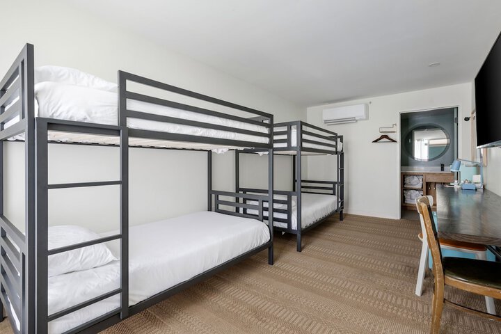 Room 35 of 48