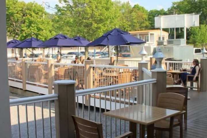 Lake Front Hotel