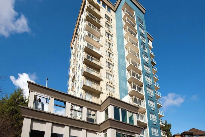 Sandman Signature Surrey-Guildford Suites