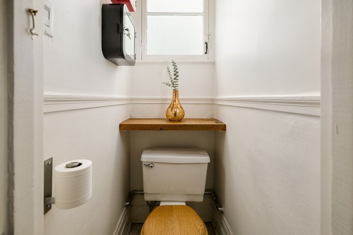 Room 20 of 31