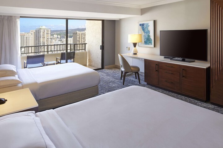 Hilton Hawaiian Village Waikiki Beach Resort