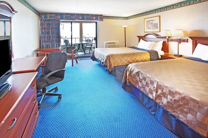 Room 12 of 19