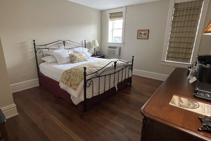 Room 22 of 44