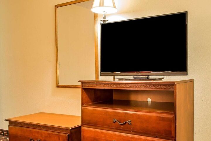 Room 18 of 29