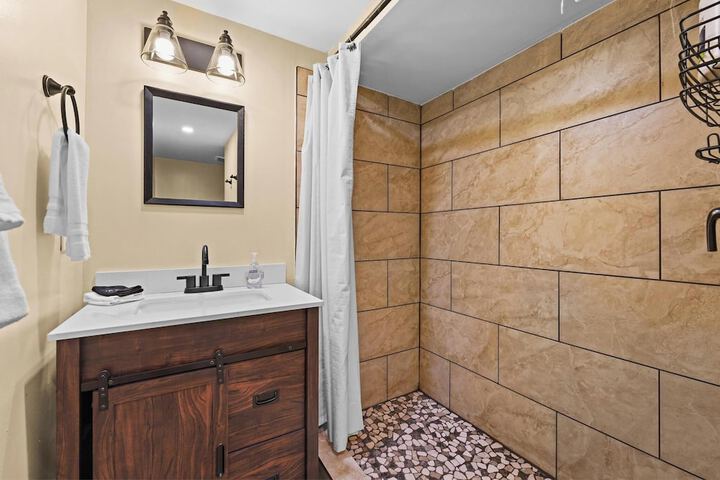 Room 15 of 100
