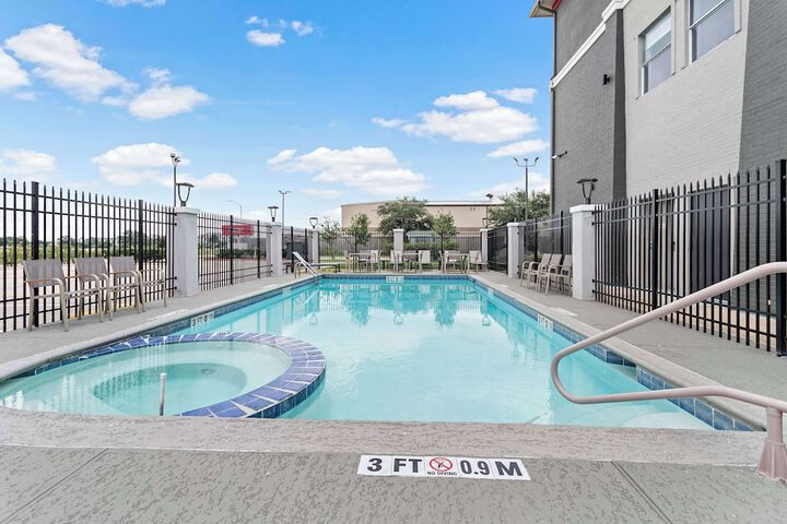 Pool 6 of 54