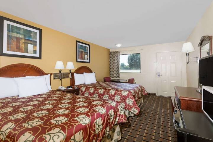 Room 5 of 15