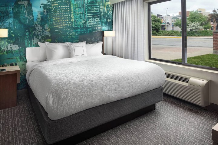 Room 16 of 24
