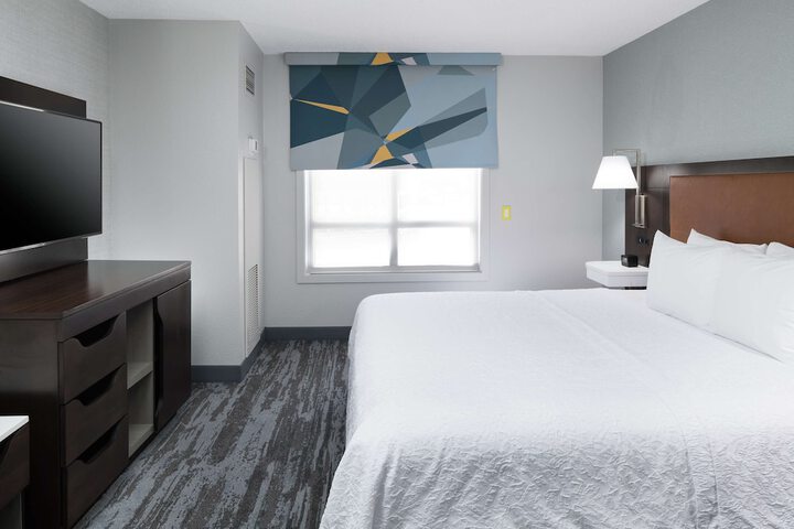 Room 27 of 58