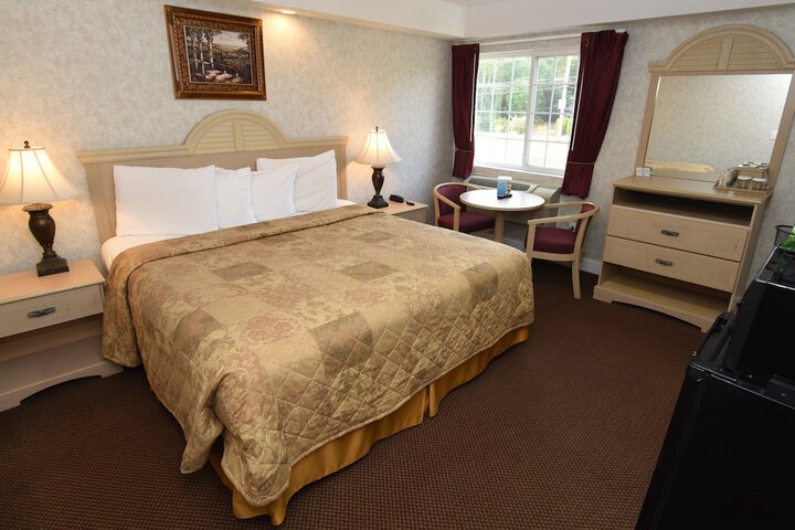 Room 11 of 35