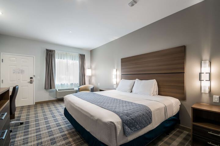 Room 18 of 39