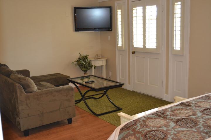 Room 25 of 46
