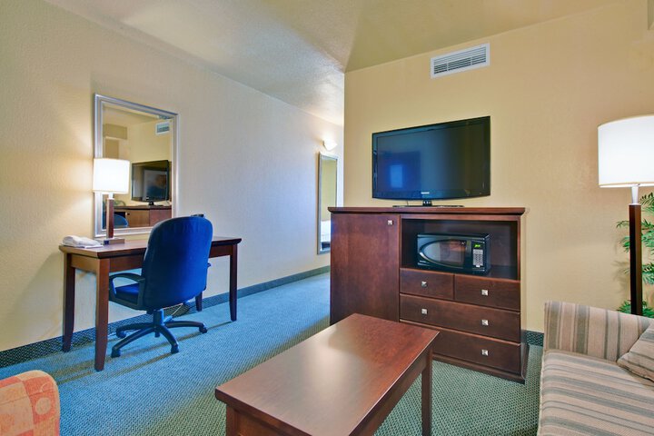 Room 8 of 26