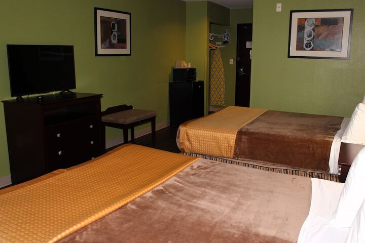 Room 18 of 27