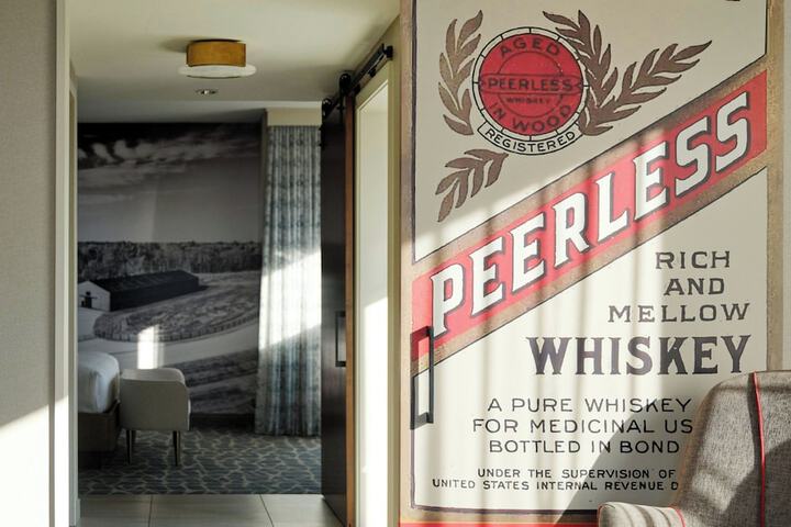 Hotel Distil Autograph Collection