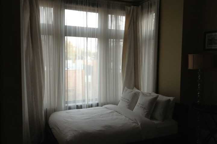Room 37 of 119