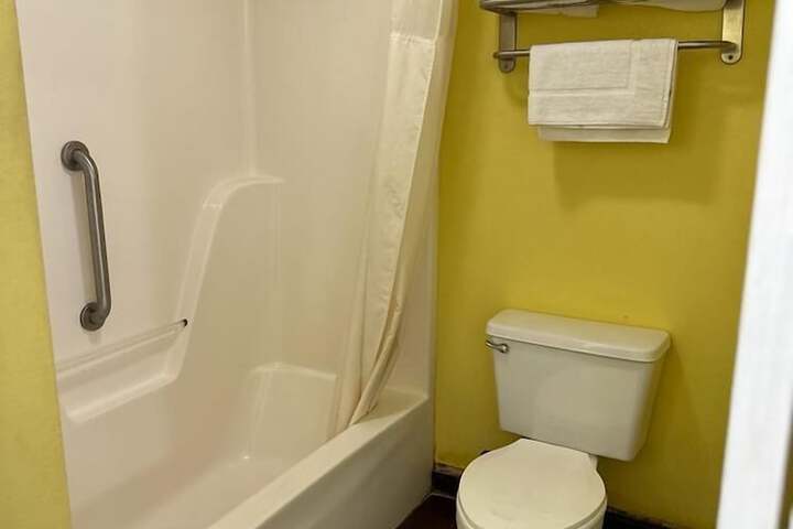 Room 13 of 29