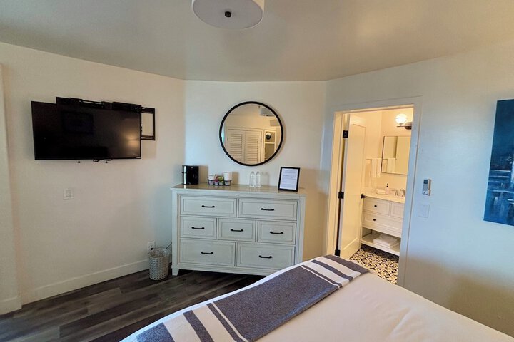 Room 29 of 65