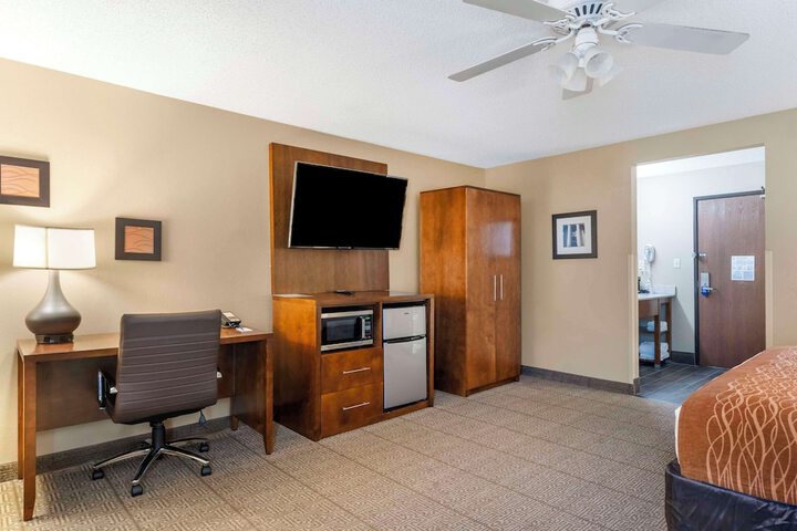 Room 29 of 46