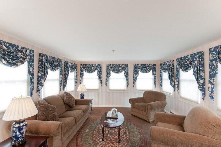 Room 20 of 33