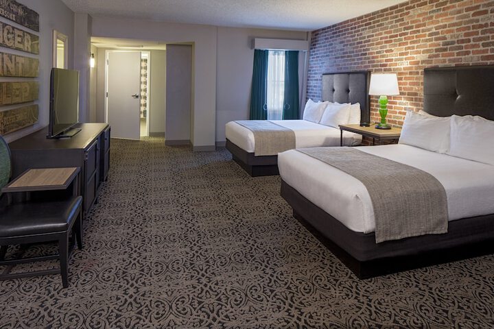 Room 20 of 39