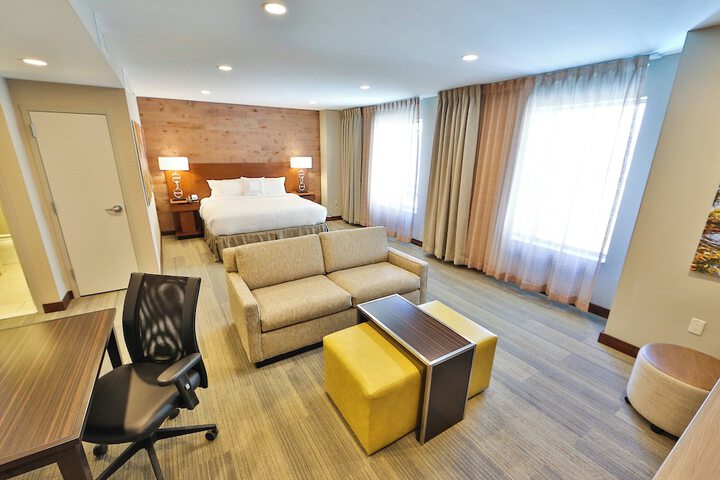 Room 19 of 35