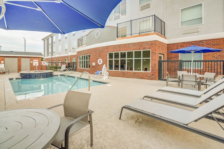 Sundeck 86 of 86