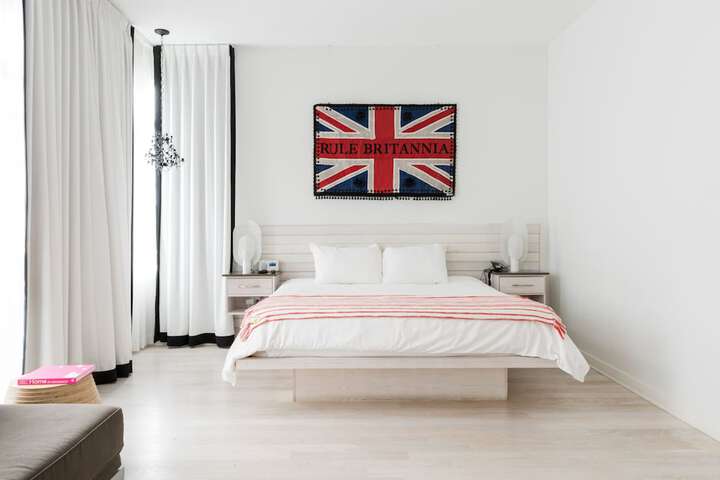 Room 17 of 85