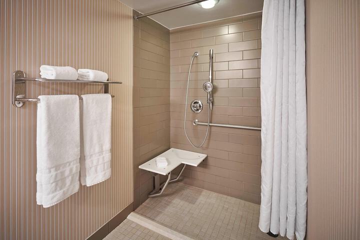 Room 14 of 44
