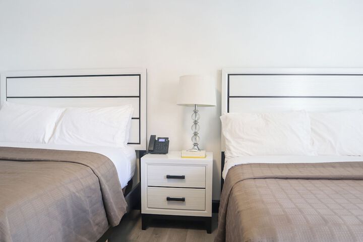 Room 20 of 26
