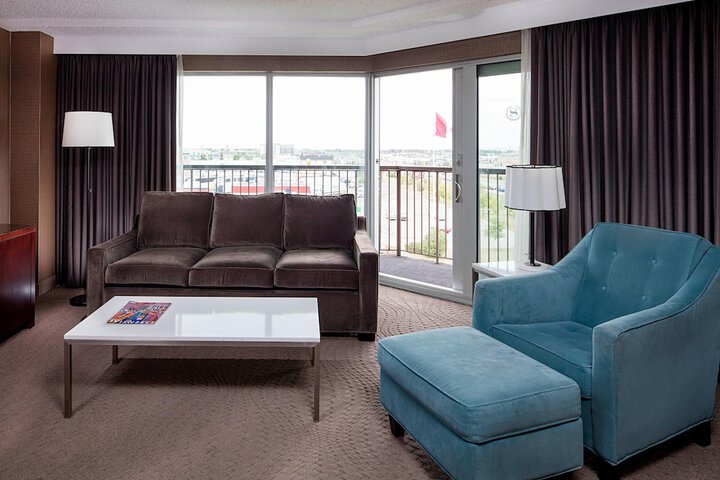 Room 33 of 61