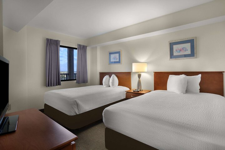 Beach Cove Resort