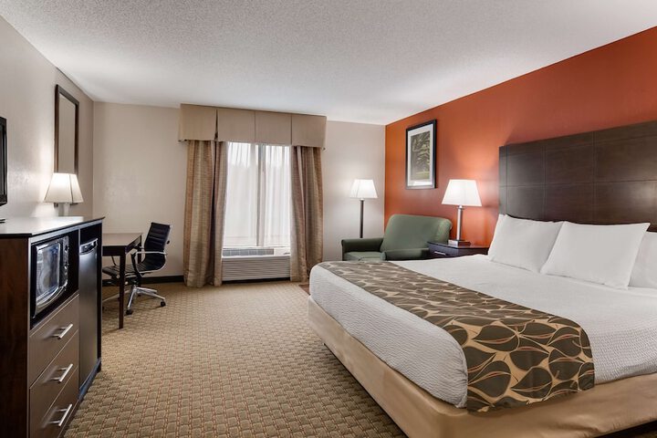 Room 16 of 25