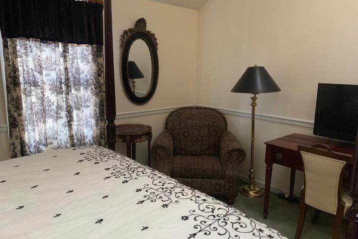 The Inn at Benicia Bay