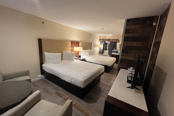 Room 32 of 55