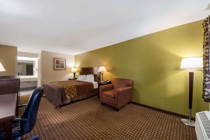 Room 31 of 47