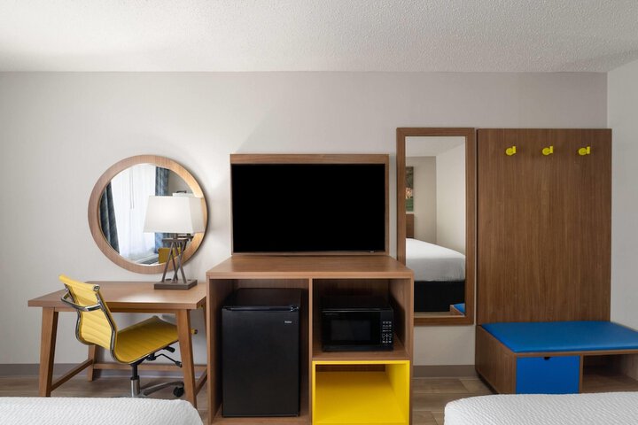 Days Inn by Wyndham Clanton AL