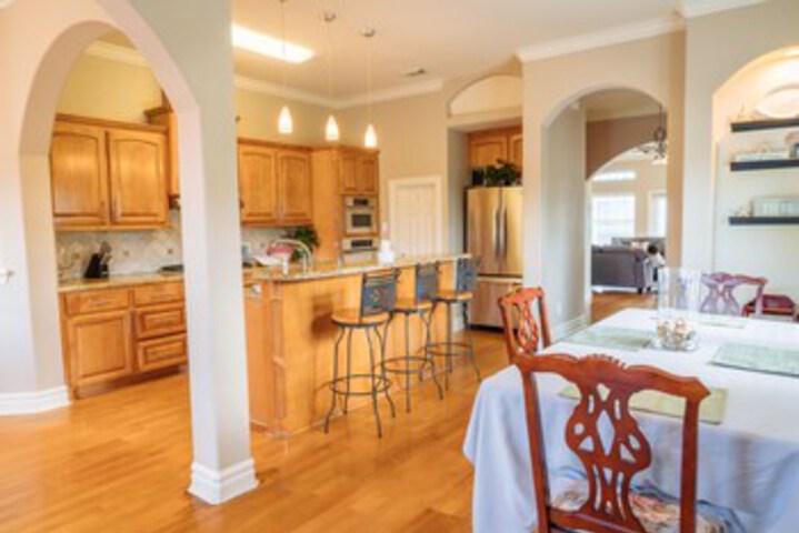 Spacious Kemah Boardwalk Townhome VR