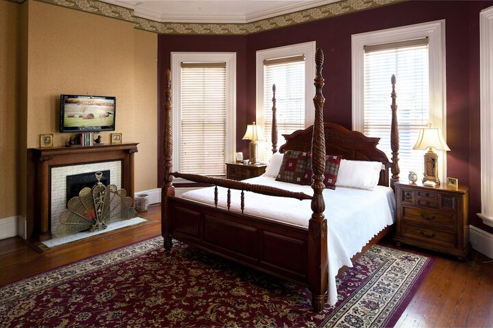 Room 34 of 55
