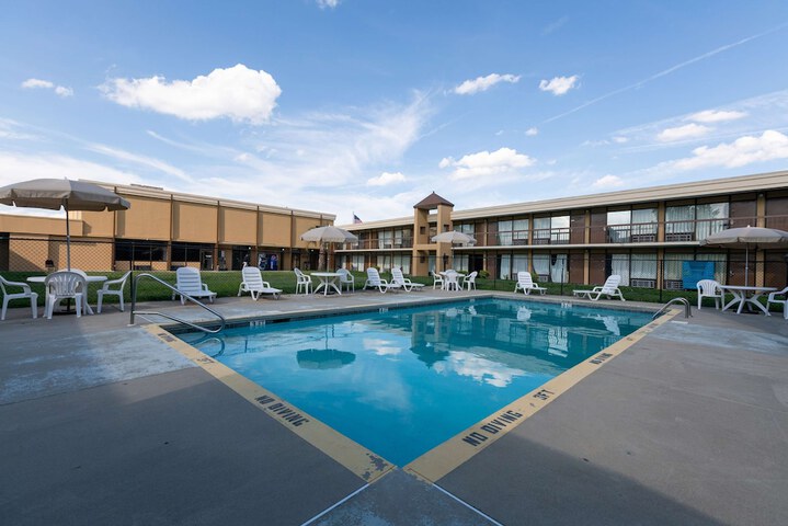 Pool 3 of 11