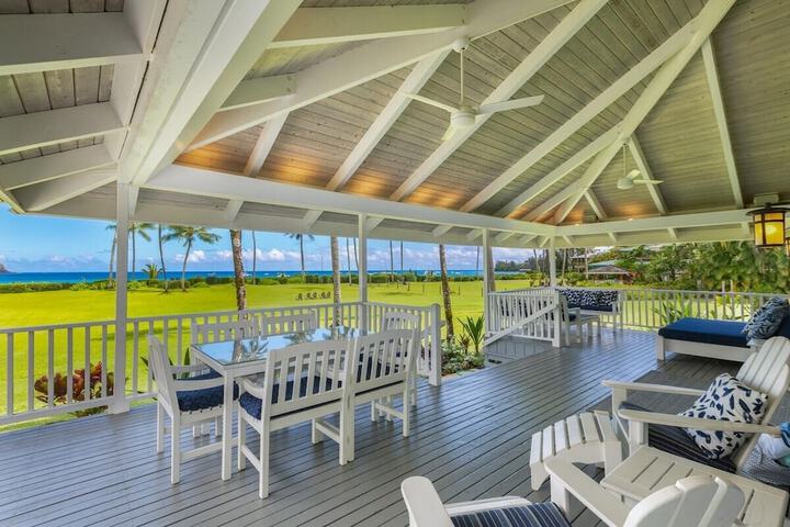 Makana Nui 3 Bedroom Home by RedAwning
