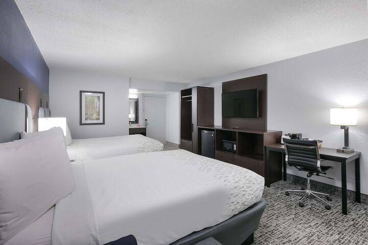 Room 11 of 31