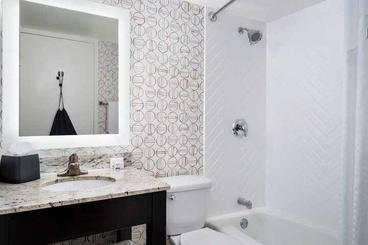 Holiday Inn Hotel & Suites Boston - Peabody by IHG