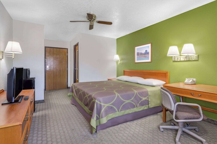 Room 31 of 47