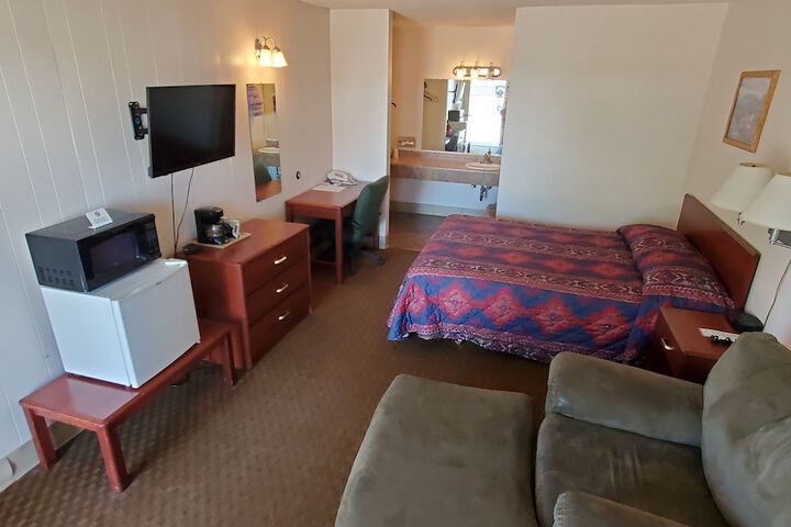 Room 10 of 21